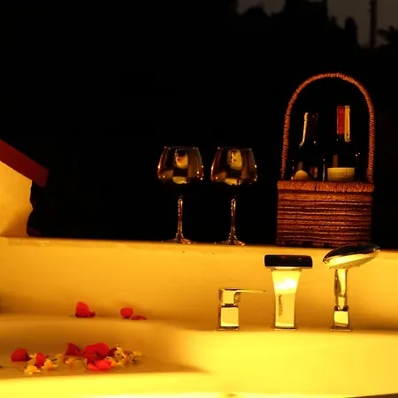 Bugra (adults Only) B&B 알라카티