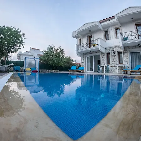 Bugra (adults Only) Алачати