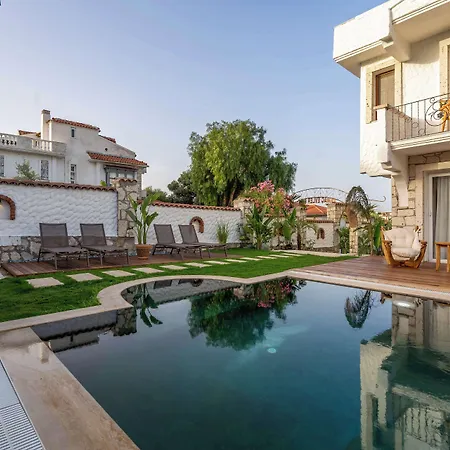 Bugra (adults Only) Alojamento de Acomodação e Pequeno-almoço Alacati