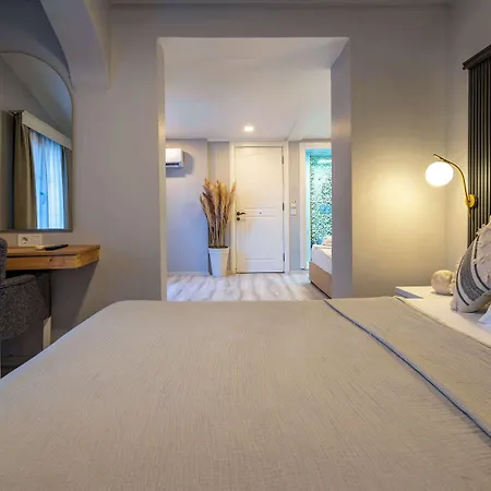 Bugra (adults Only) Alojamento de Acomodação e Pequeno-almoço Alacati