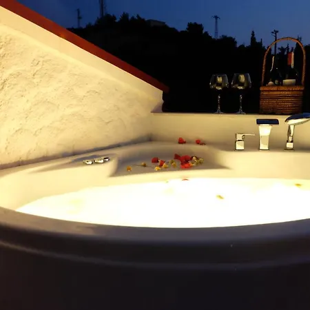Bugra (adults Only) Bed & Breakfast Alacati